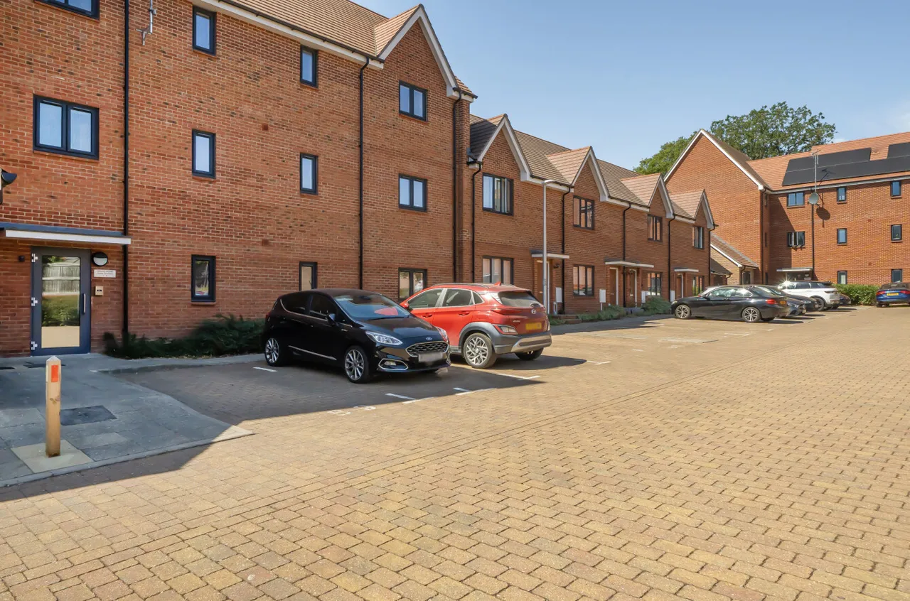 Glover Crescent, Arborfield Green, Reading, Berkshire, RG2 9TU, photo 21