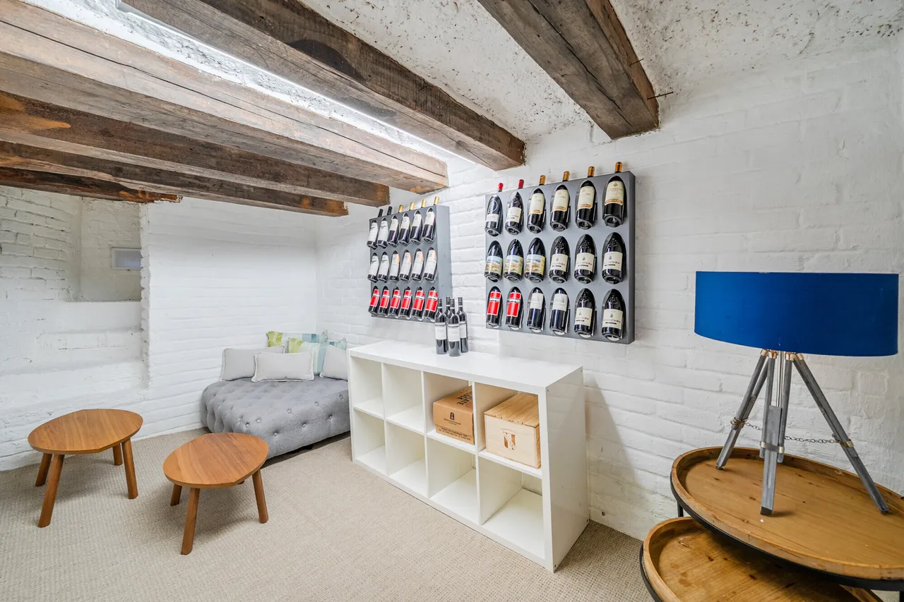 Esher Place Avenue, Esher, KT10, photo 13