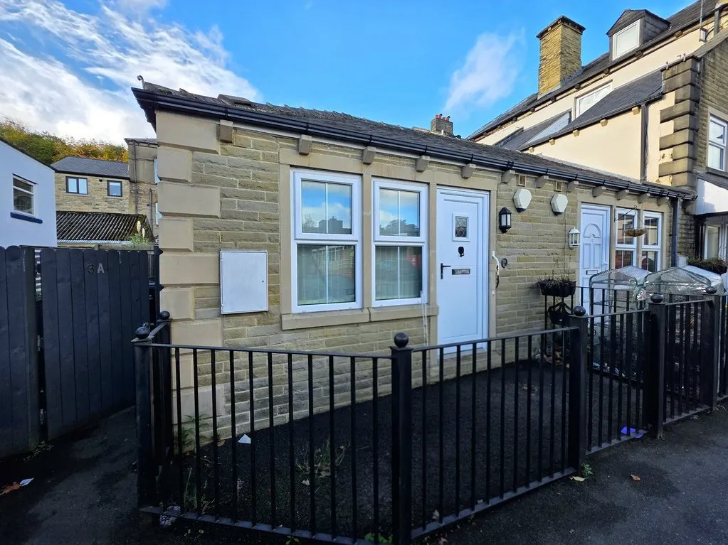 Westgate, Cleckheaton BD19 5ET, photo 9