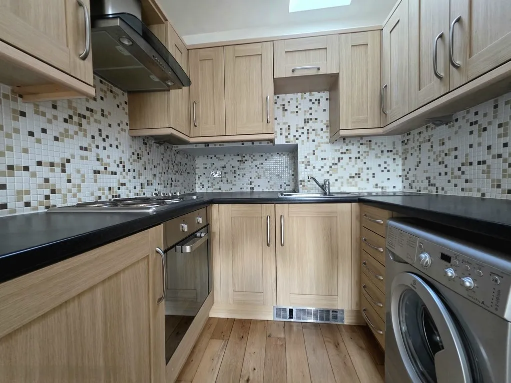 Westgate, Cleckheaton BD19 5ET, photo 7