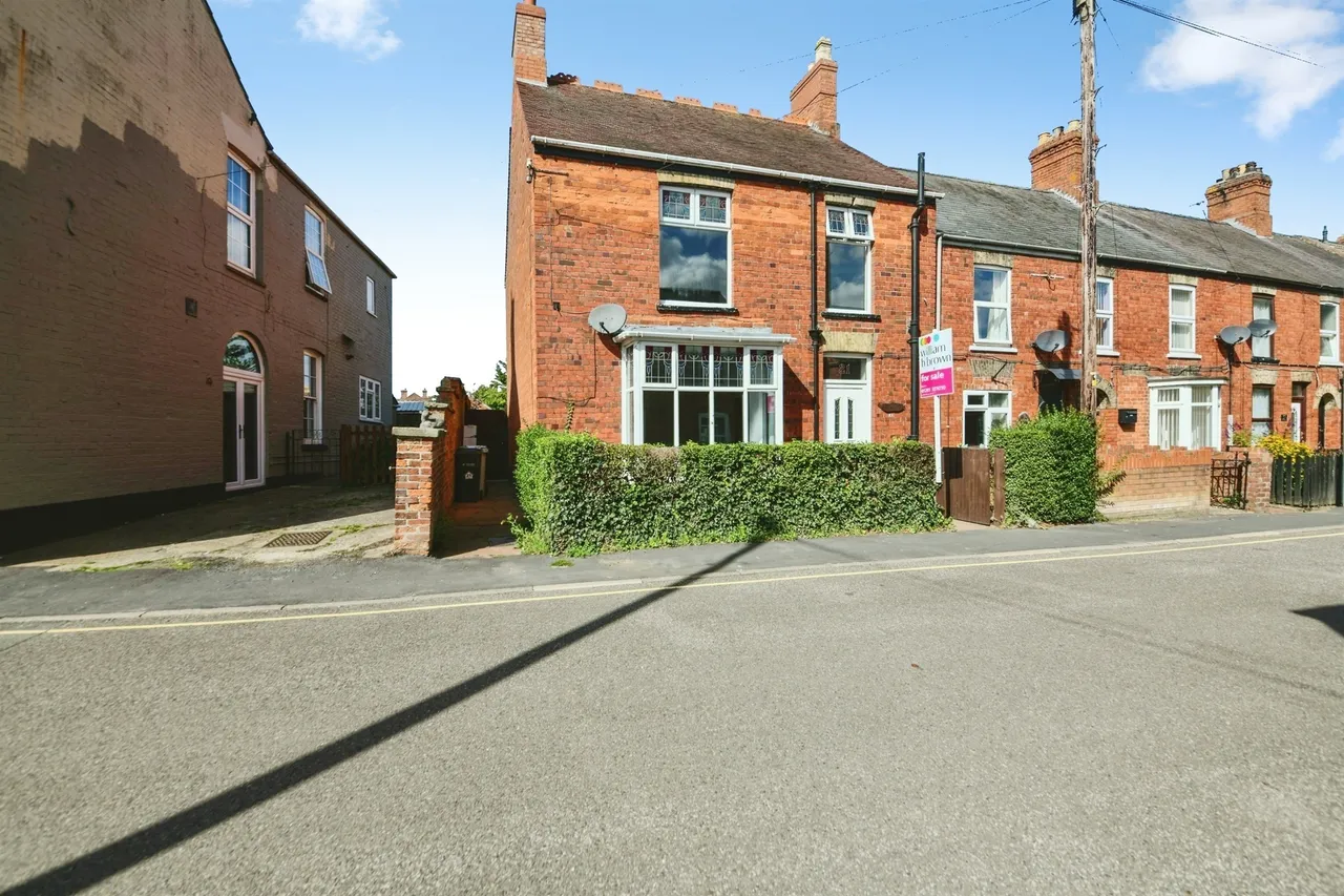 3 bed house for sale — Queen Street, Spilsby
