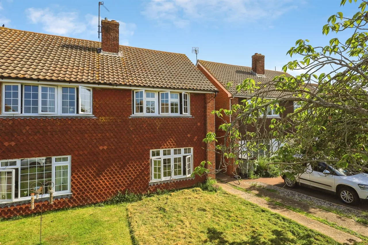 3 bed house for sale — Foxglove Close, Ringmer, Lewes
