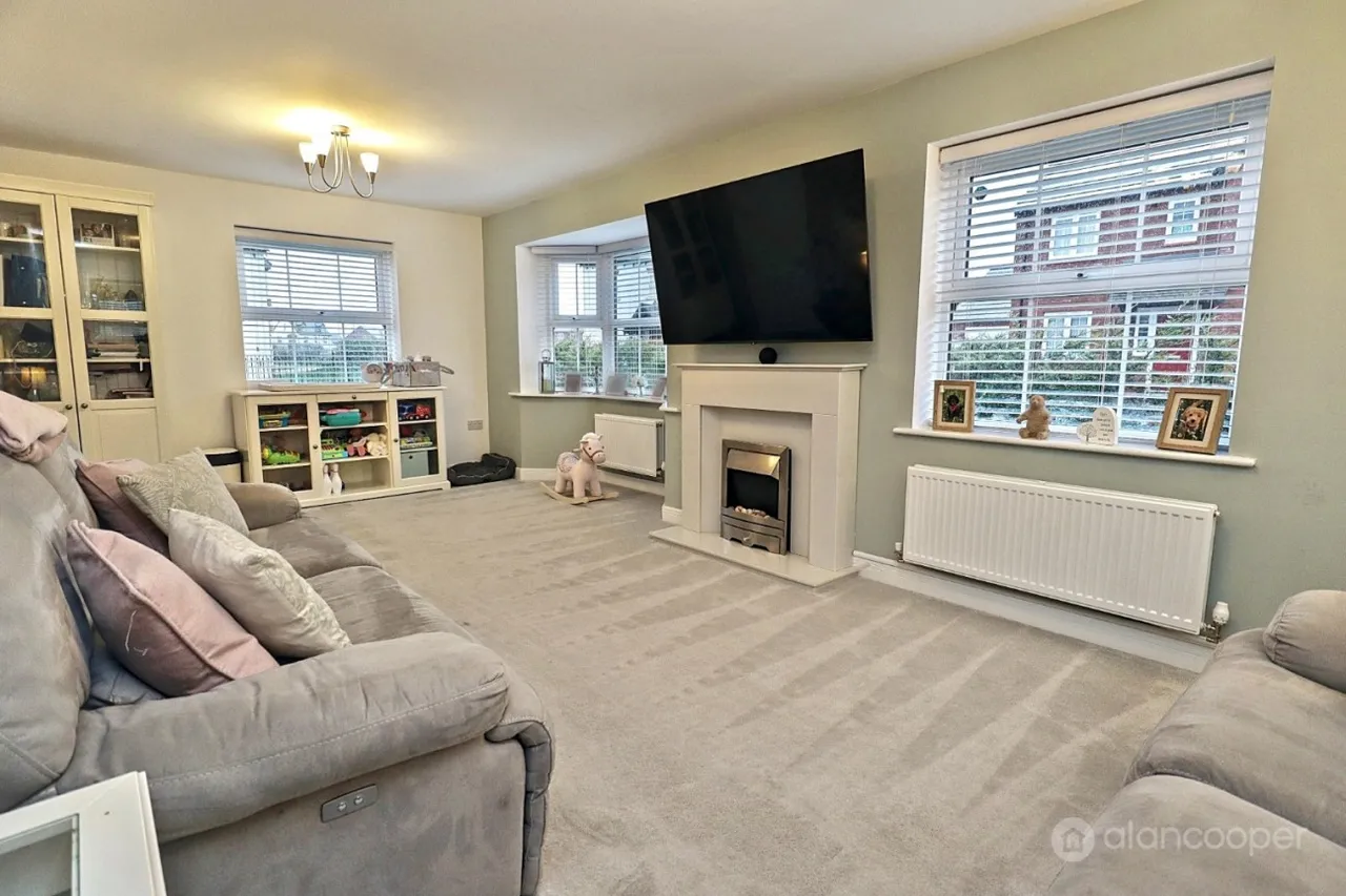 Millington Drive, Royal Park, CV11, photo 4