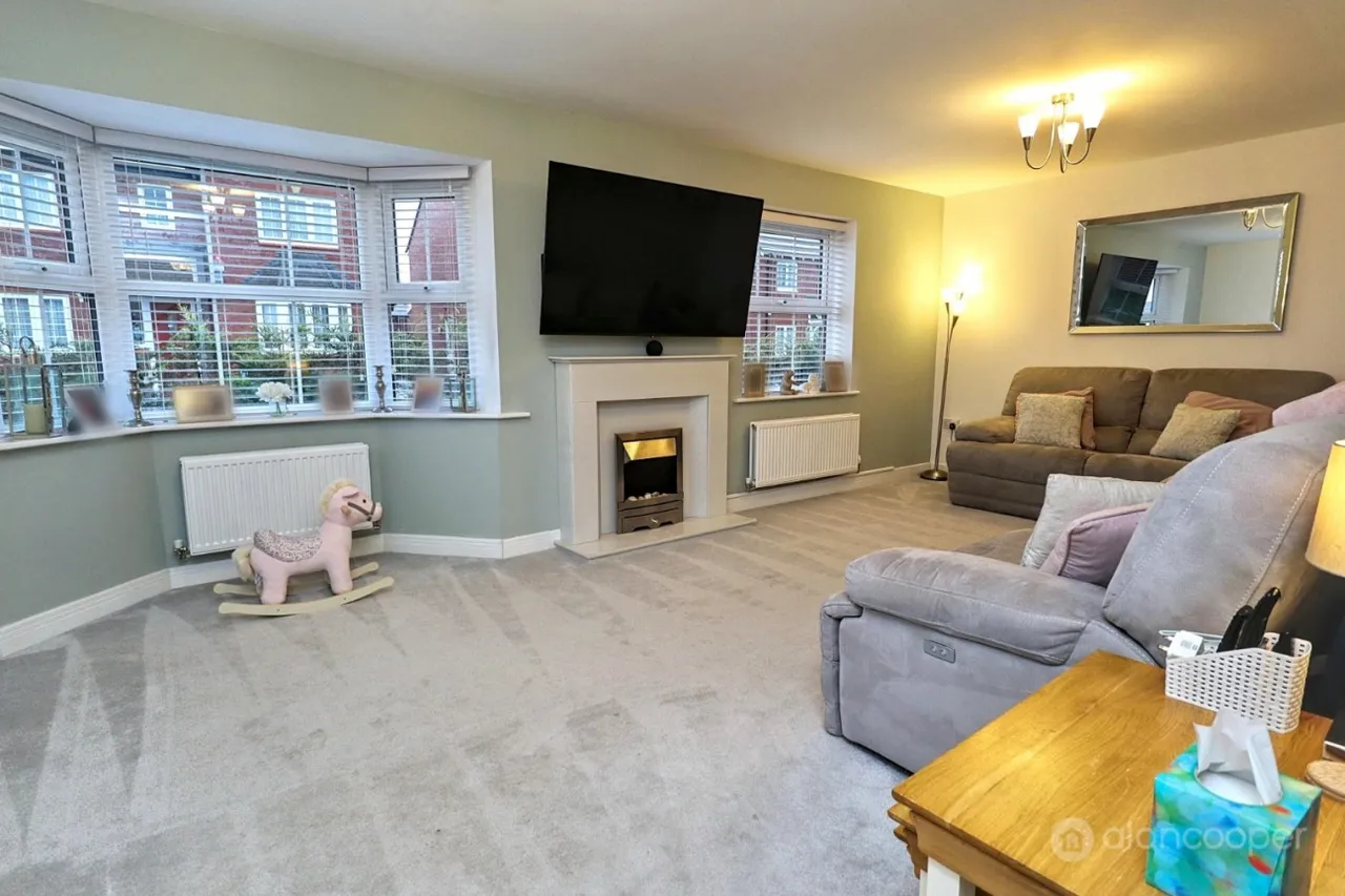 Millington Drive, Royal Park, CV11, photo 5