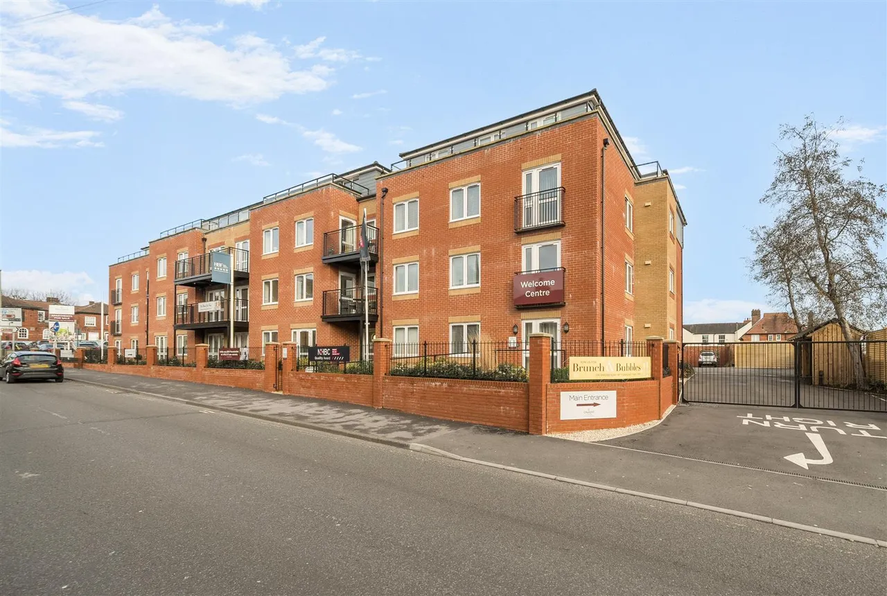 1 bed flat for sale, Trinity Street, Fareham, PO16