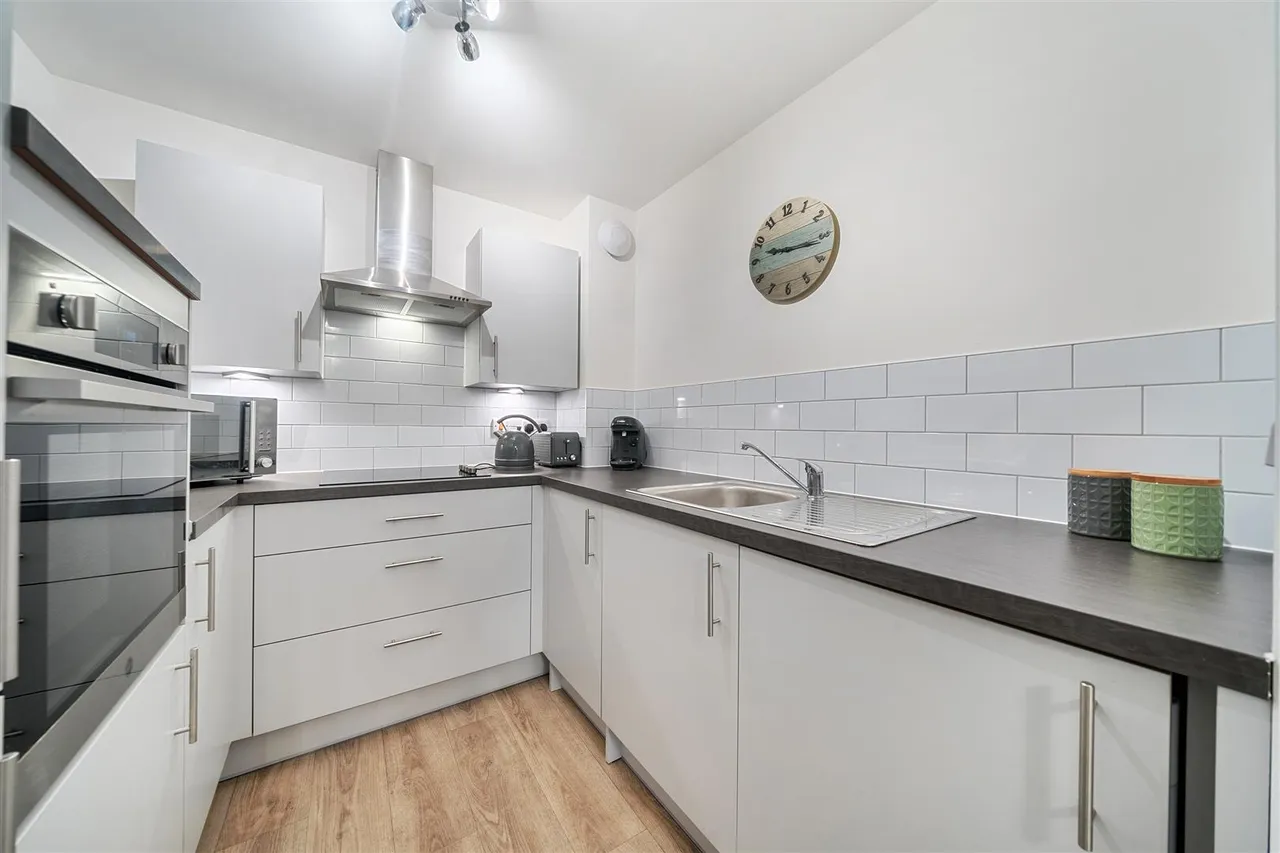 Trinity Street, Fareham, PO16, photo 4