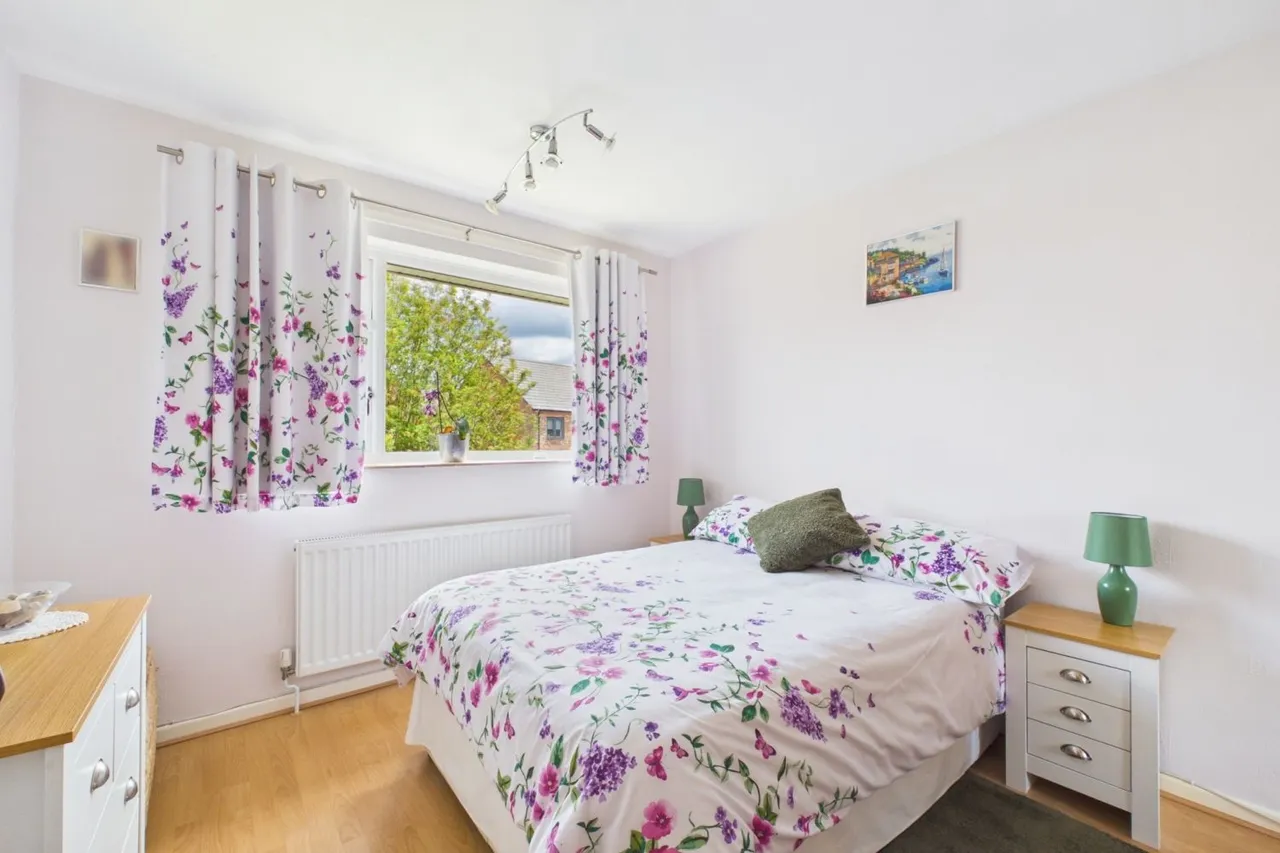 Yew Street, Houghton Regis, LU5, photo 10