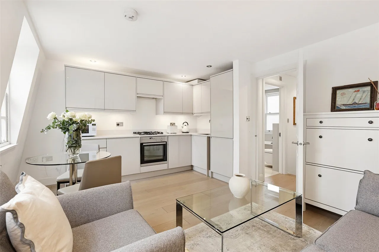 1 bed flat to rent, Markham Street, London, SW3