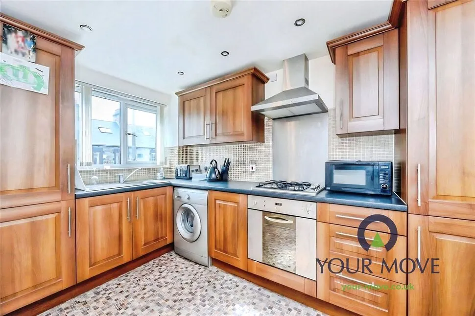 Gawber Road, Barnsley, S75, photo 2