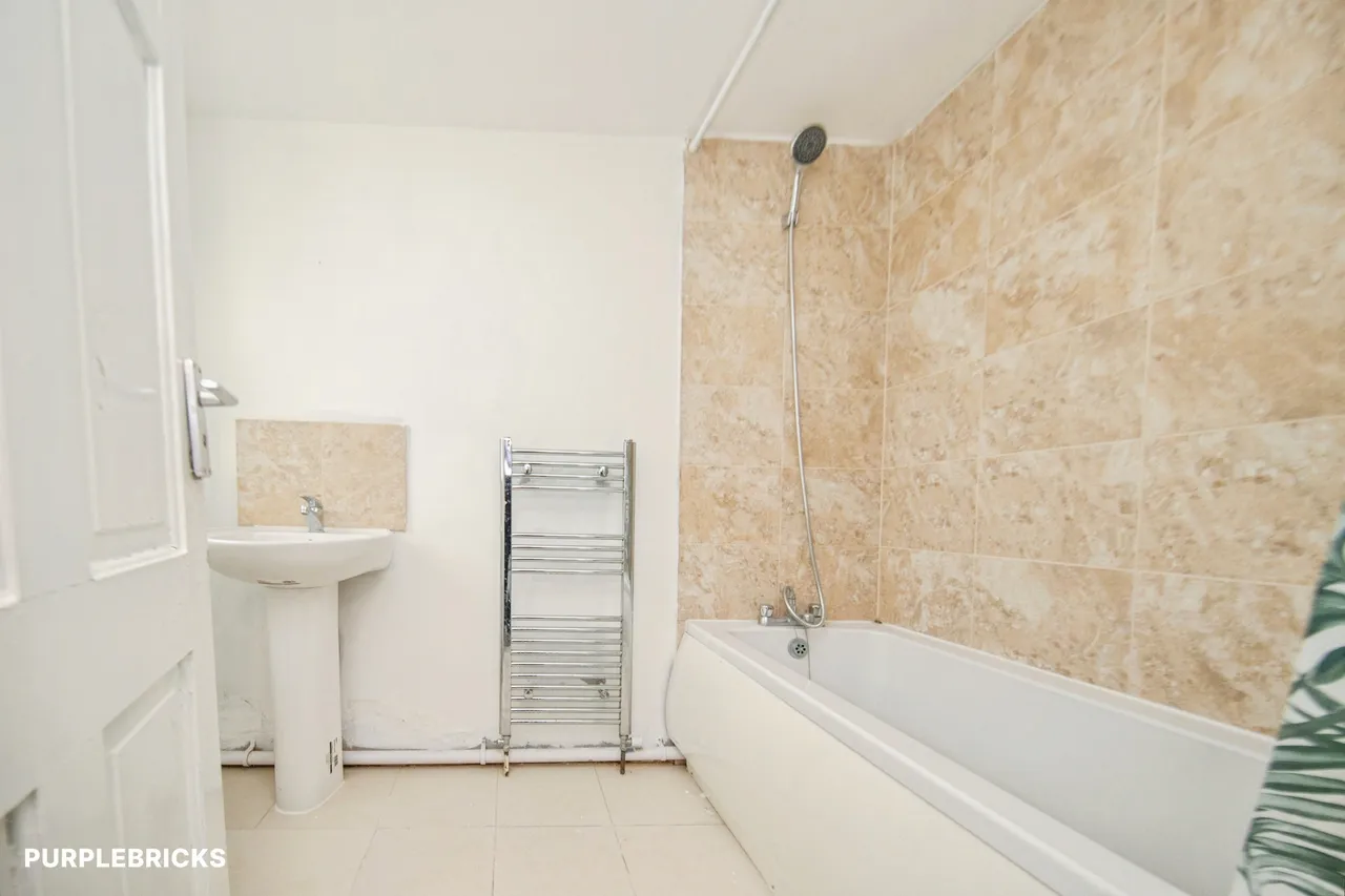 Rosemary Road, Clacton-On-Sea, CO15, photo 32