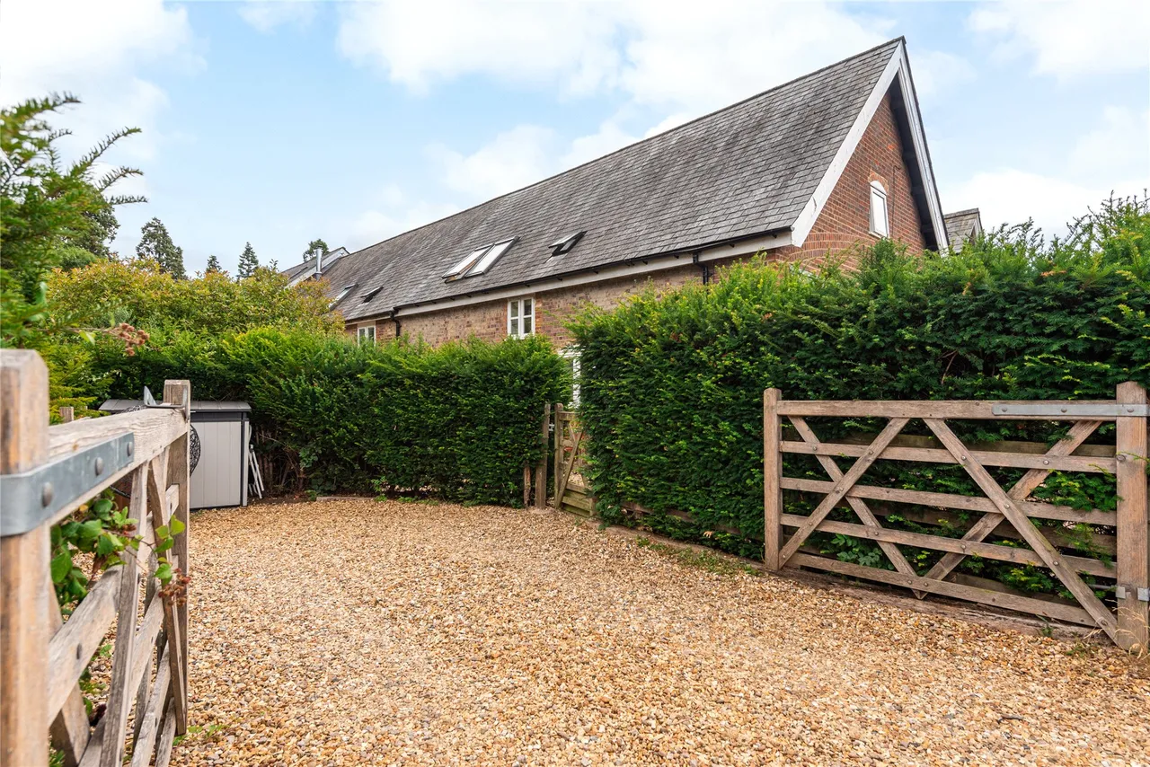 Home Farm Court, Putteridge Park, LU2, photo 17