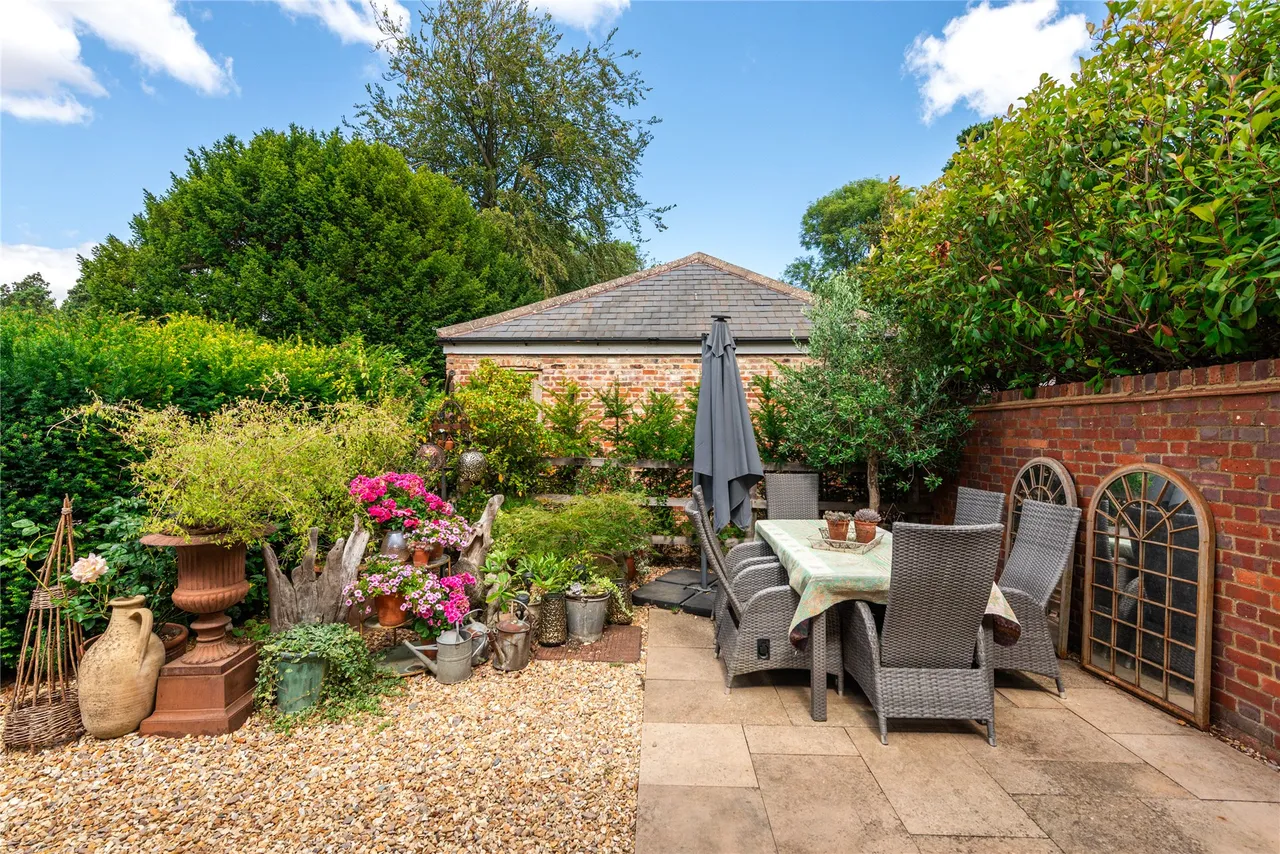 Home Farm Court, Putteridge Park, LU2, photo 21