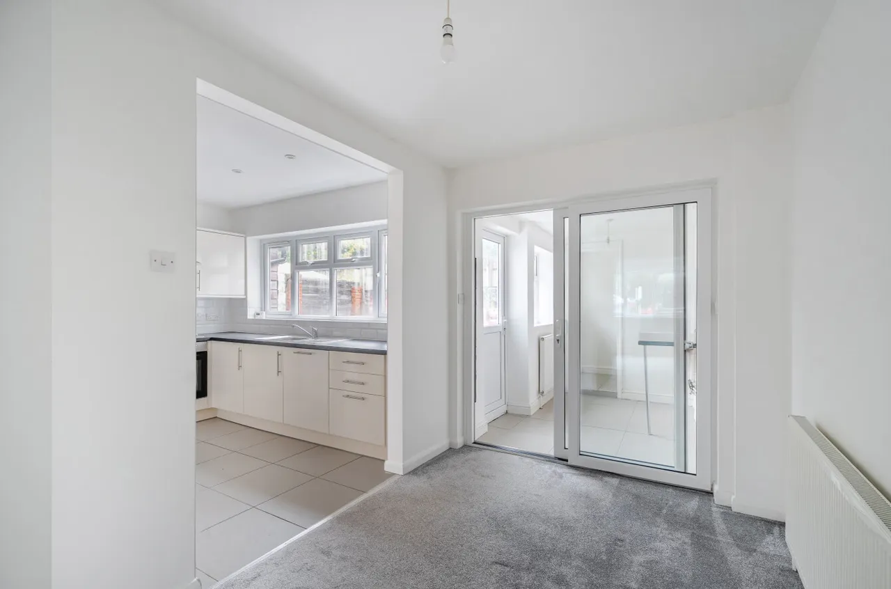 Lower New Road, West End, SO30, photo 10