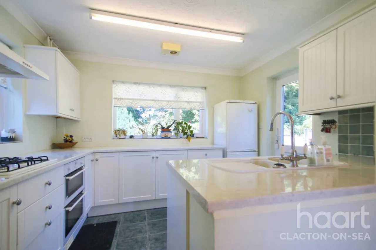 Dovercourt, Harwich, CO12, photo 2