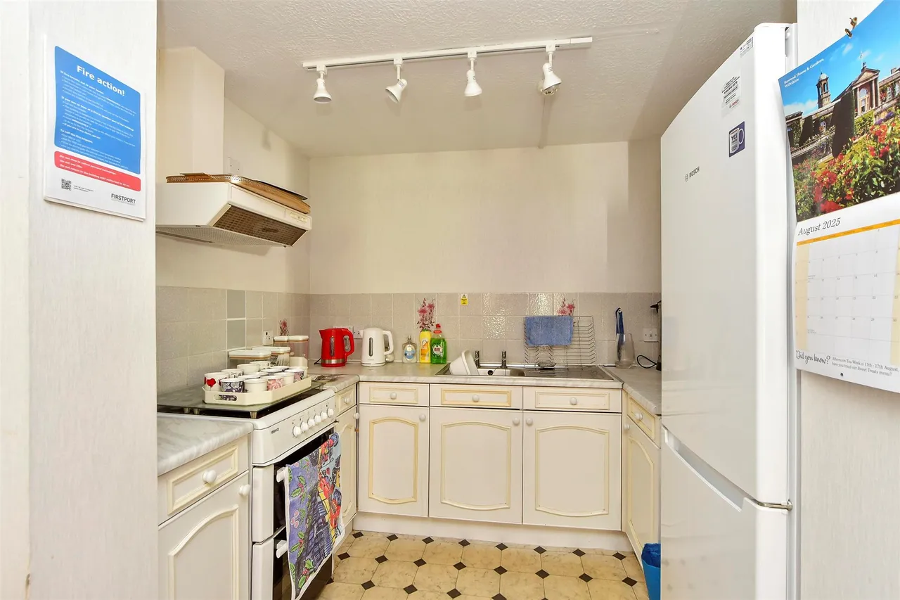 Barkers Court, Sittingbourne, ME10, photo 9