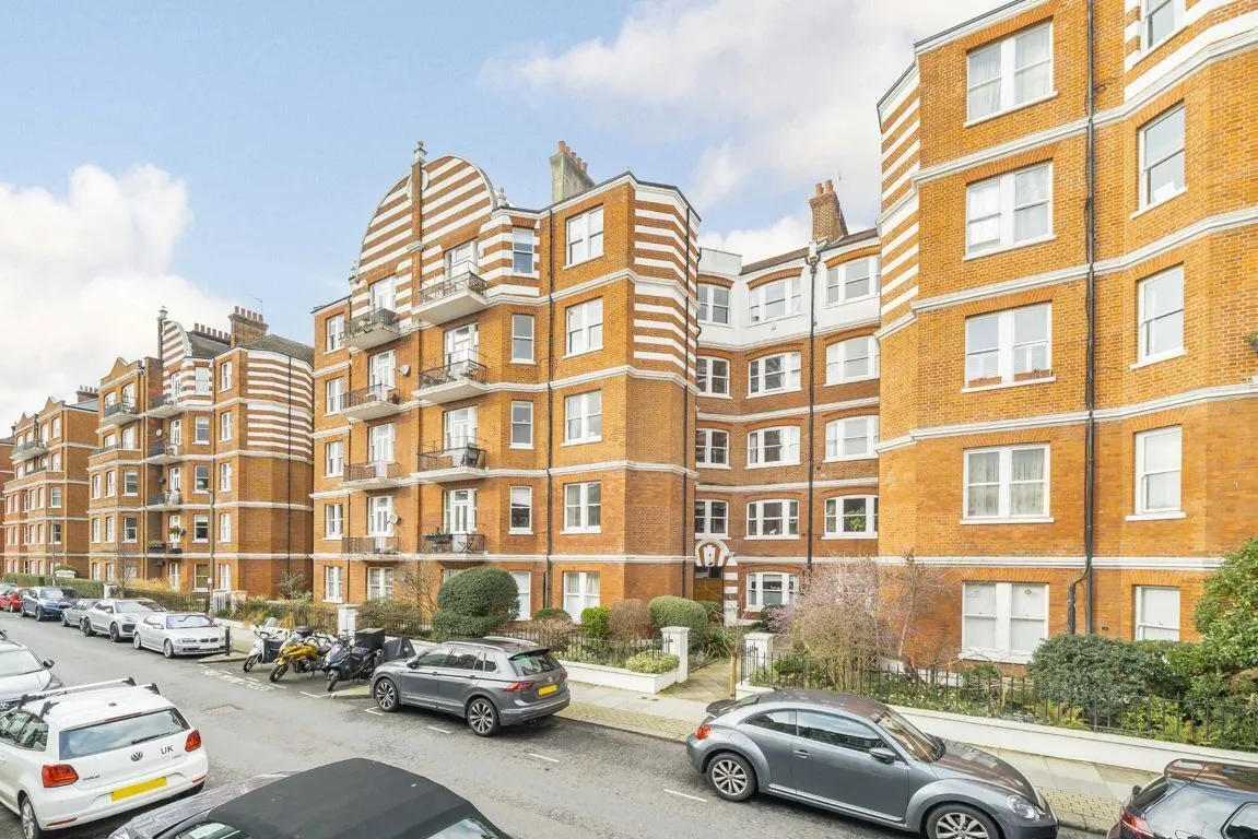 Lurline Gardens, SW11, photo 4