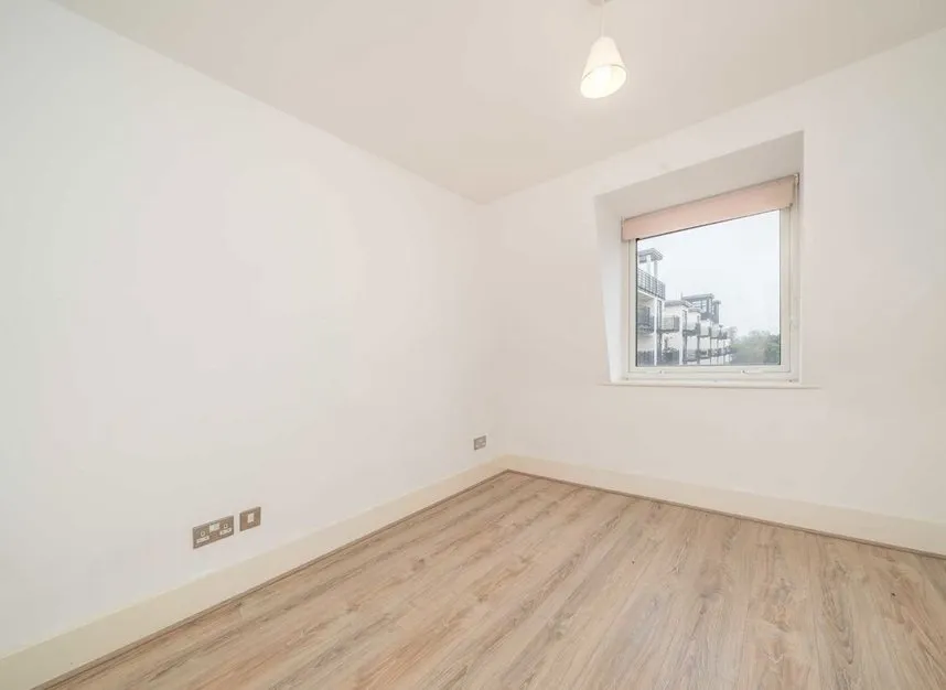 Market Place, Kingston Upon Thames, KT1, photo 5