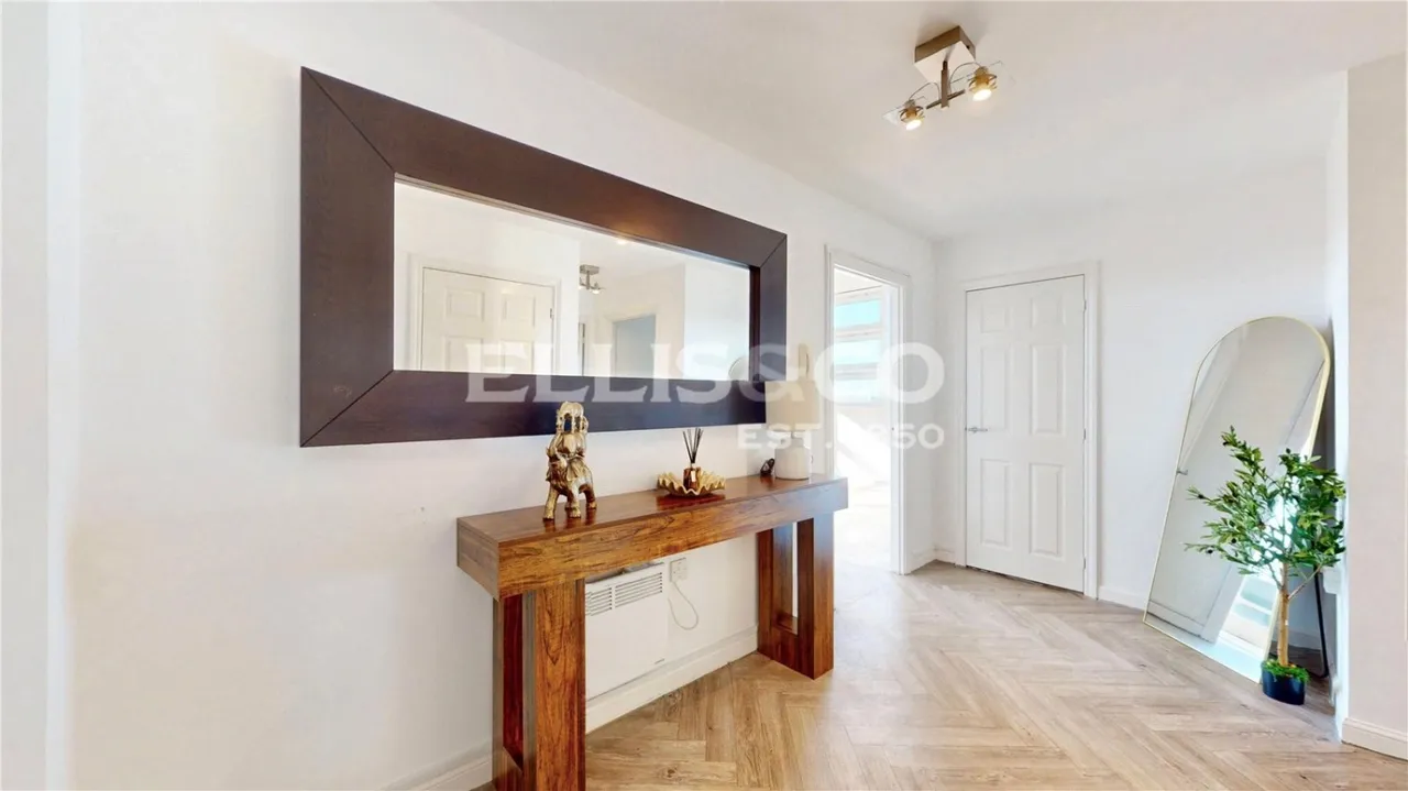Forty Lane, Wembley, HA9, photo 17