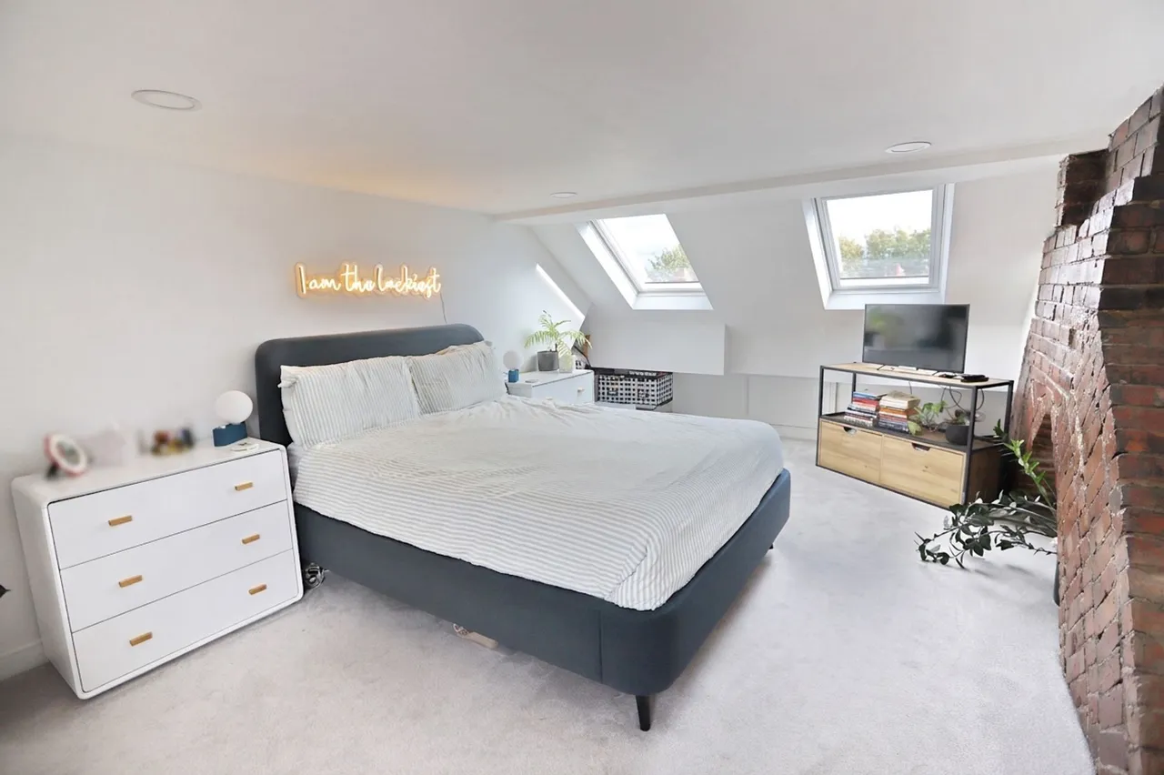 Brookfield, Prestwich, M25, photo 12