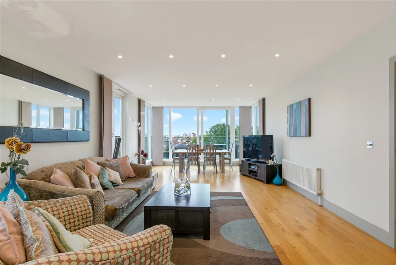Clapham Road, London, SW9, photo 22