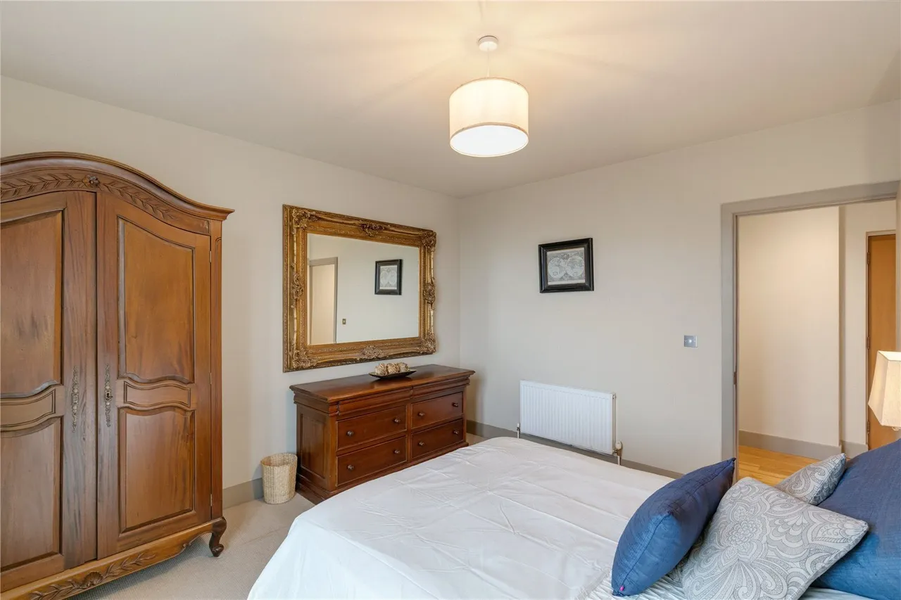 Clapham Road, London, SW9, photo 9