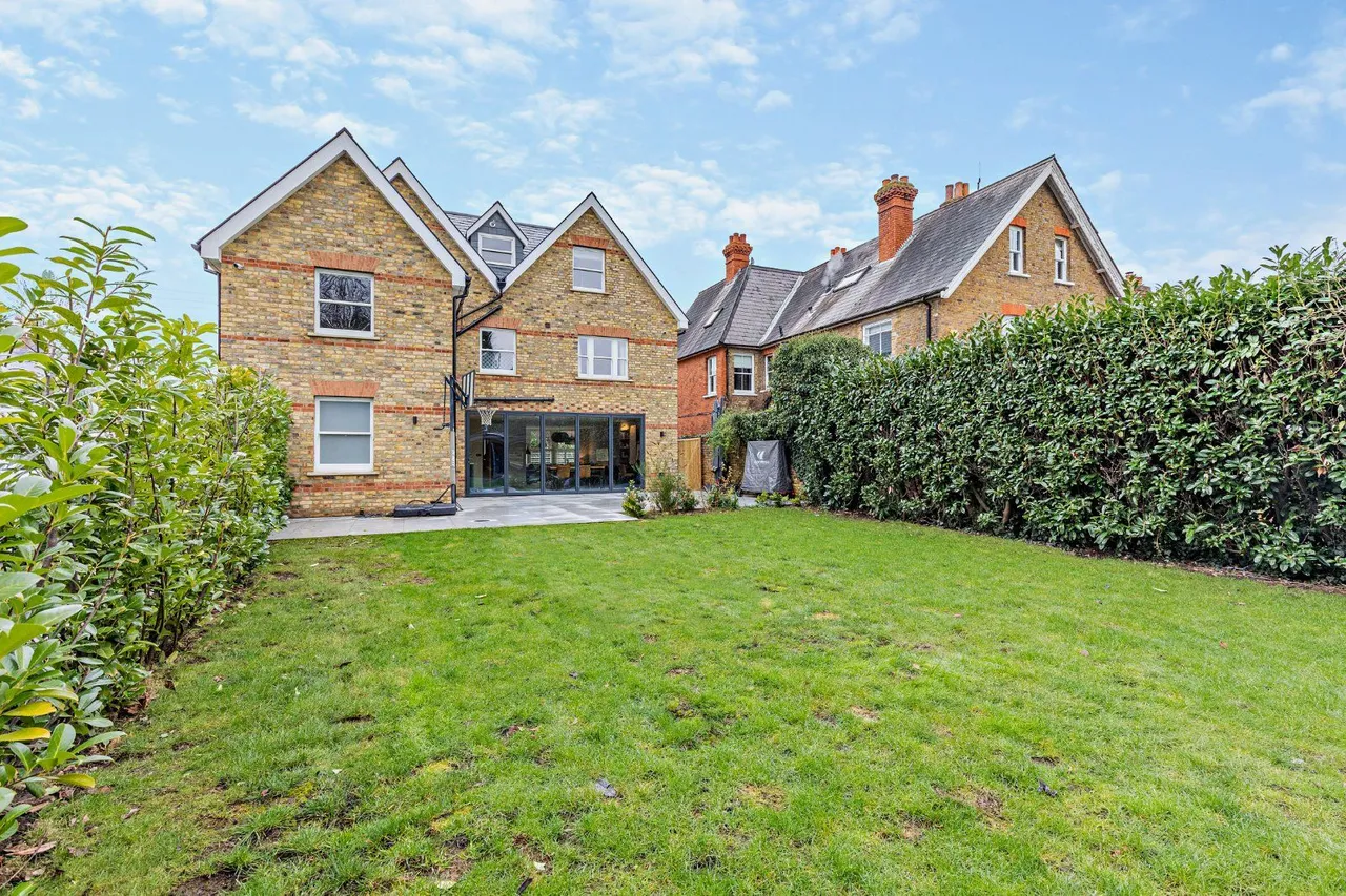 Montagu Road, Datchet, Slough, Berkshire, SL3 9DJ, photo 6
