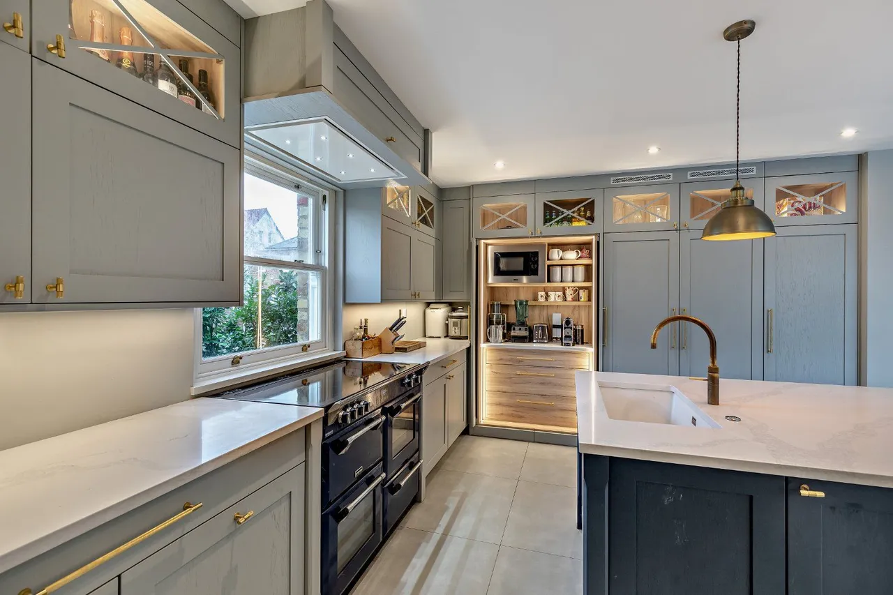 Montagu Road, Datchet, Slough, Berkshire, SL3 9DJ, photo 10