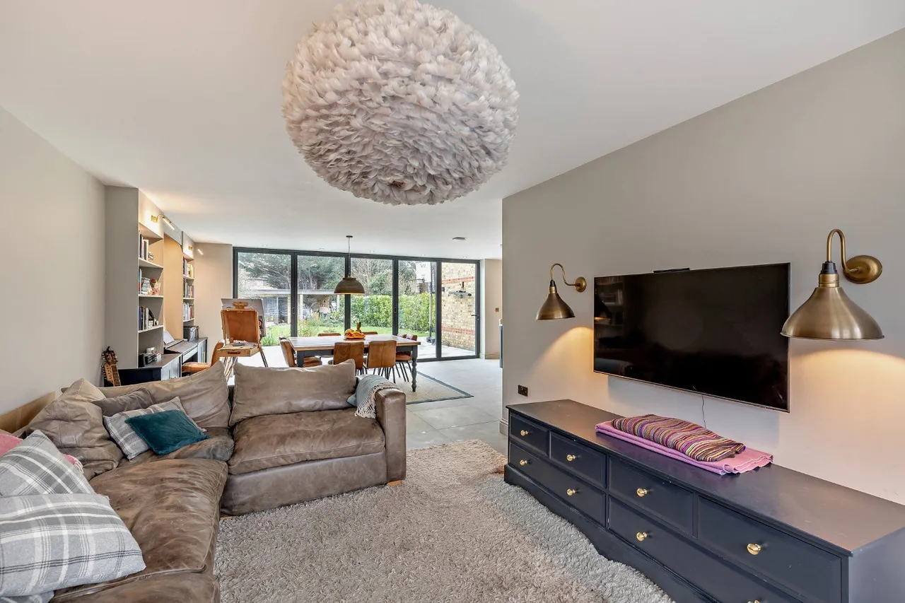 Montagu Road, Datchet, Slough, Berkshire, SL3 9DJ, photo 8
