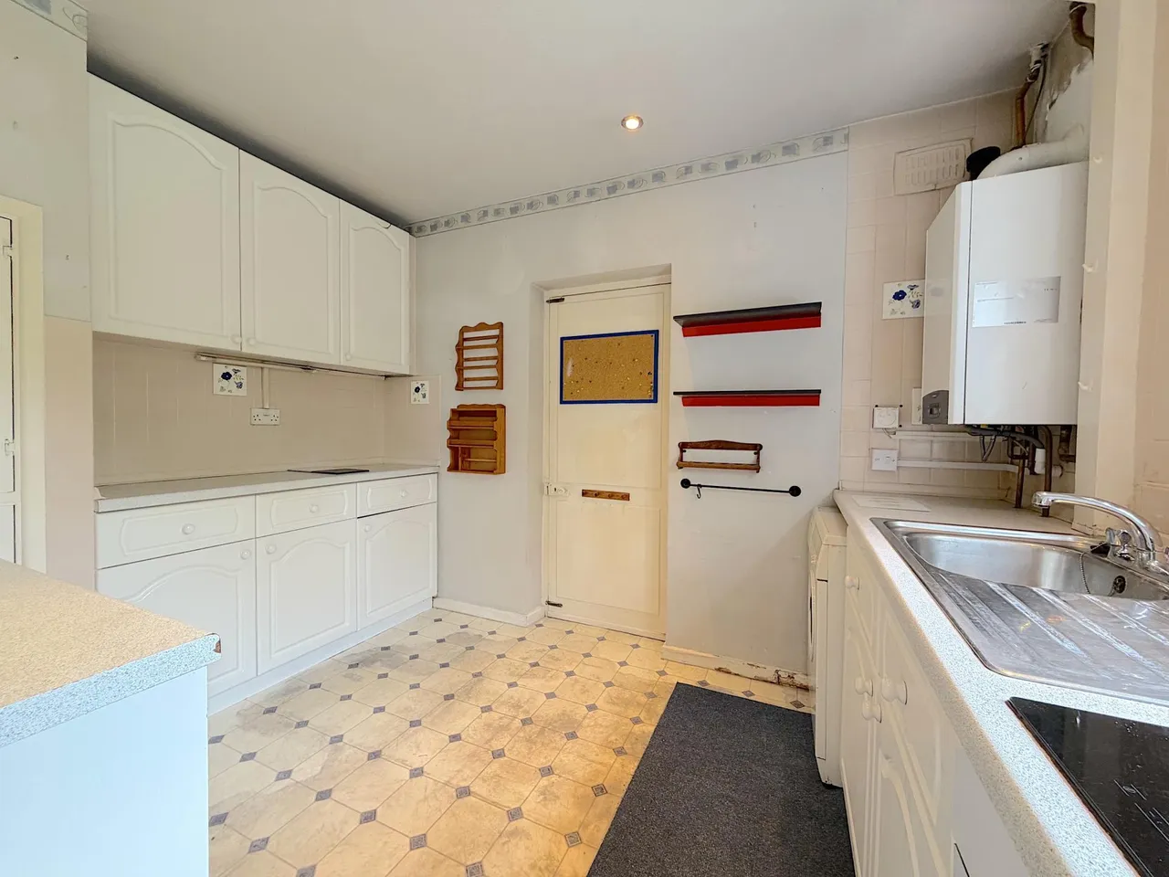 Roderick Drive, Wednesfield, Wolverhampton, WV11, photo 5