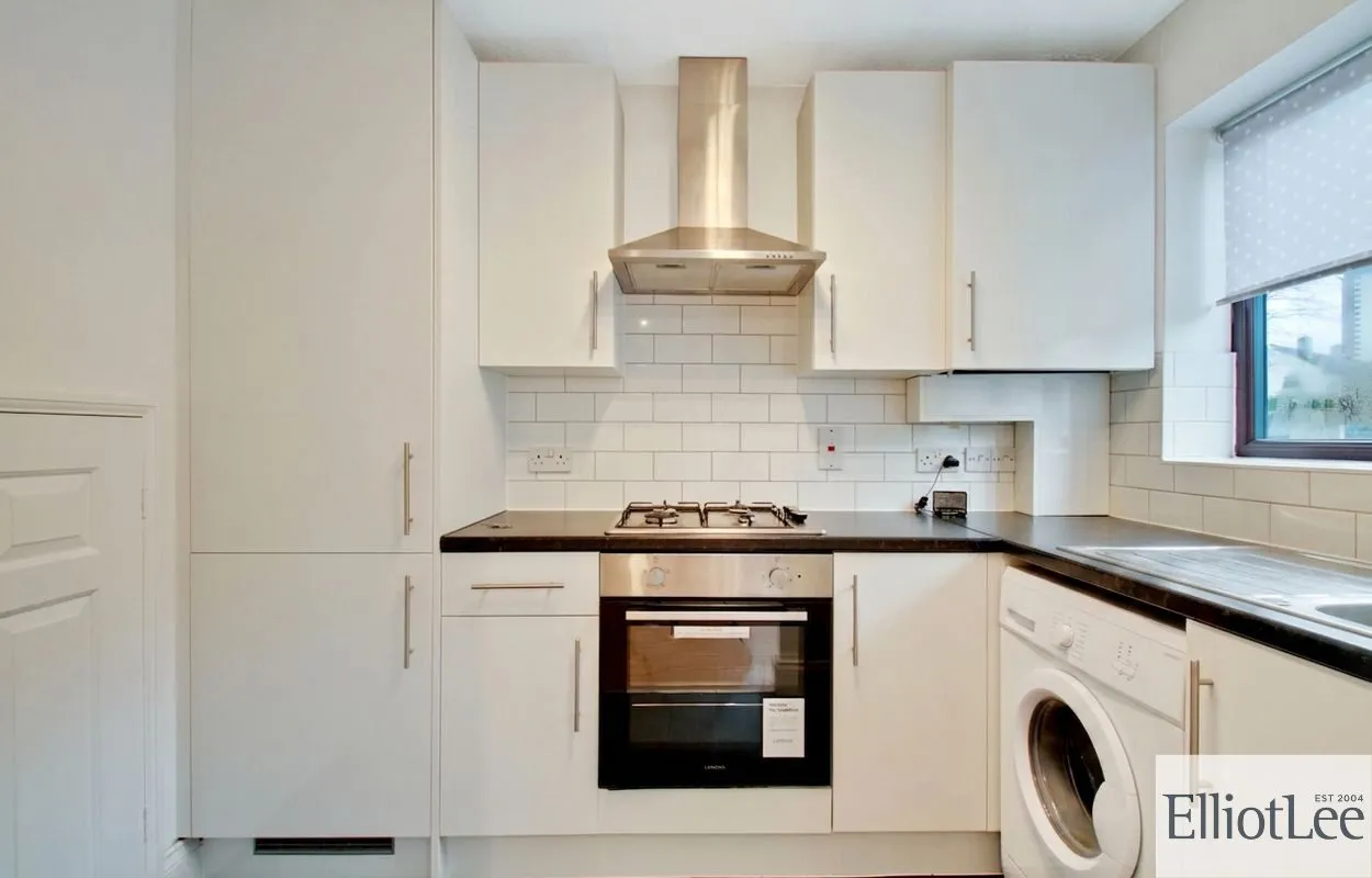 Greenacre Close, Northolt, UB5, photo 5
