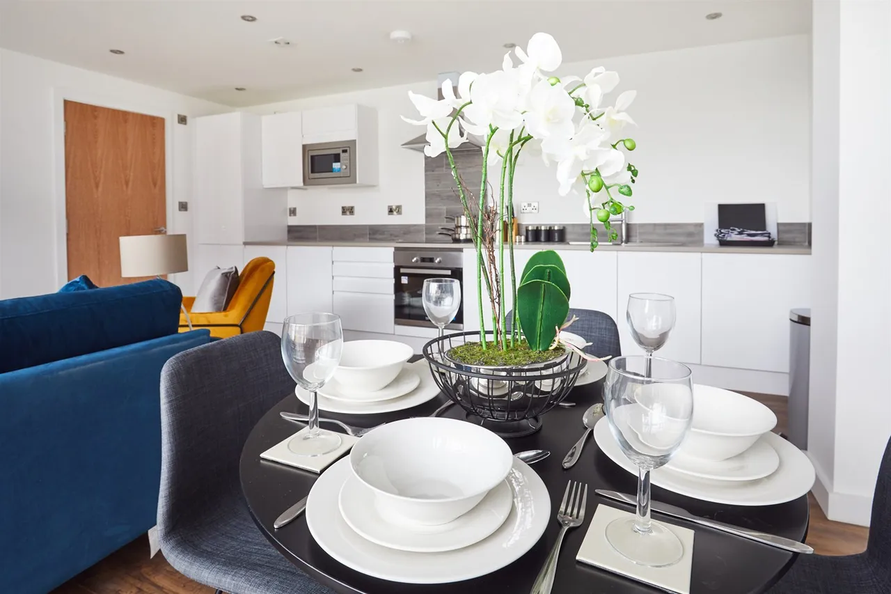 Crossbank House, 300 Lower Broughton Road, Salford, M7 2GX, photo 4