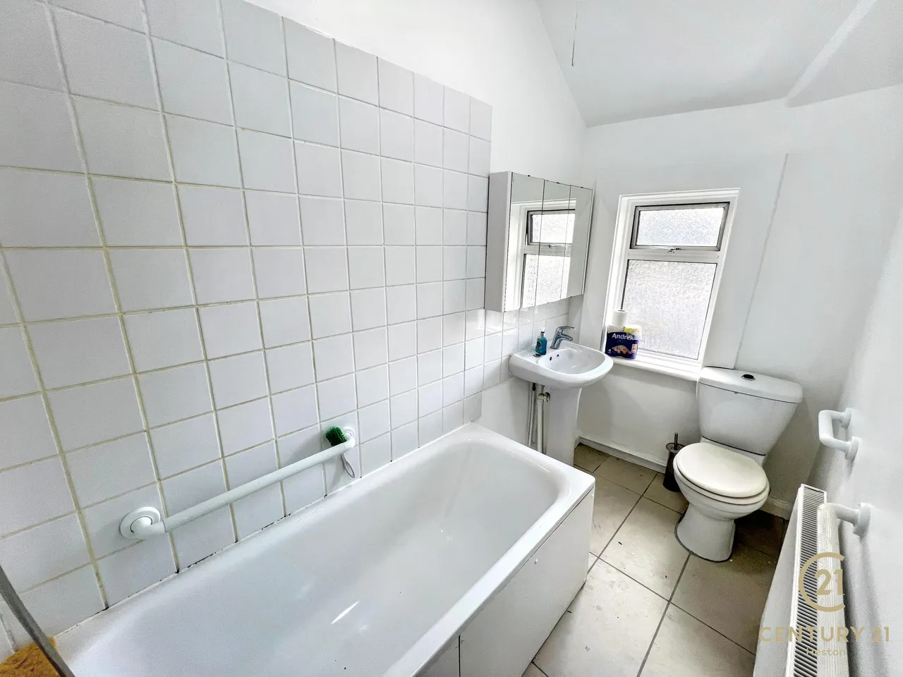Maswell Park Crescent, Hounslow, TW3, photo 11