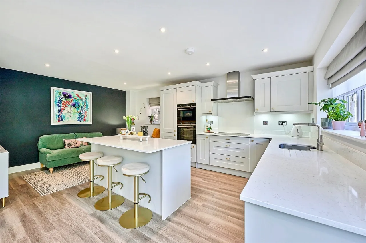 4 bed house for sale — Dunbar Grove, Broxbourne