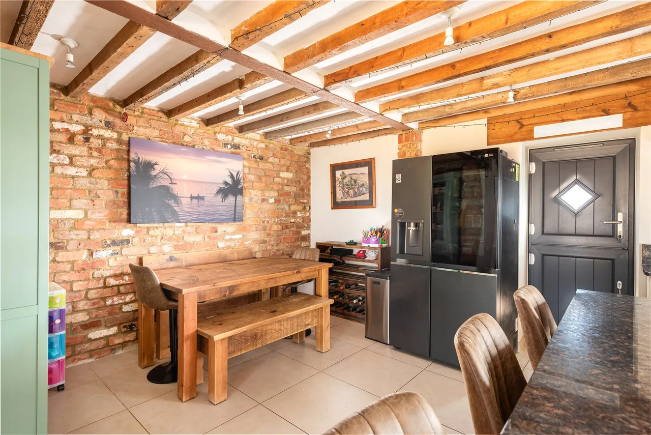 High Barn, Hungate End Farm, MK19, photo 8
