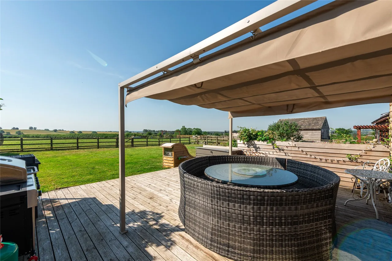 High Barn, Hungate End Farm, MK19, photo 16