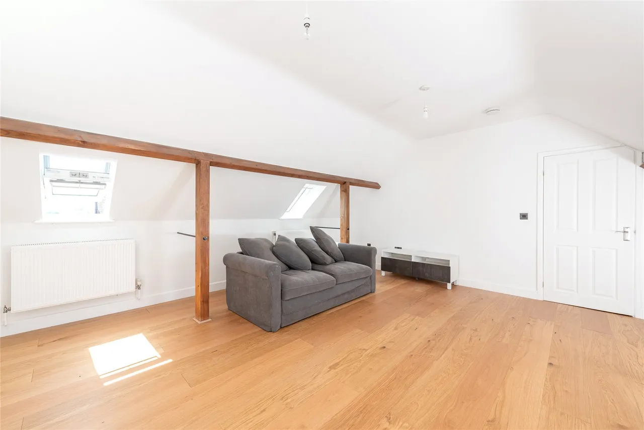 High Barn, Hungate End Farm, MK19, photo 11