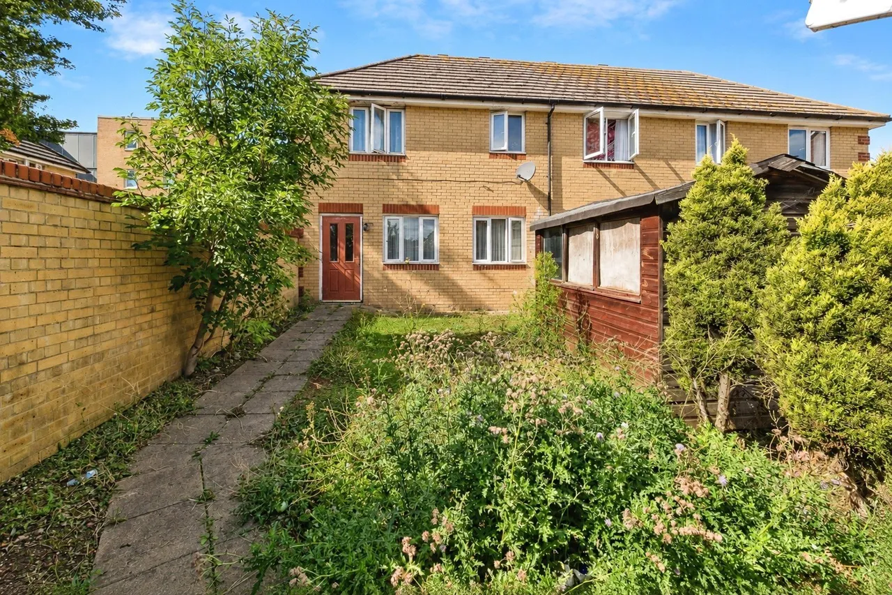 Ronnie Lane, Manor Park, E12, photo 12
