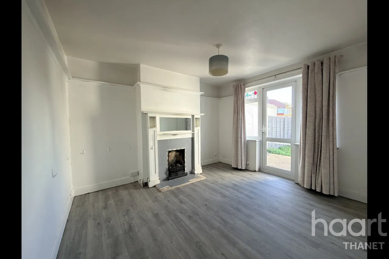 Hastings Avenue, Margate, CT9, photo 2