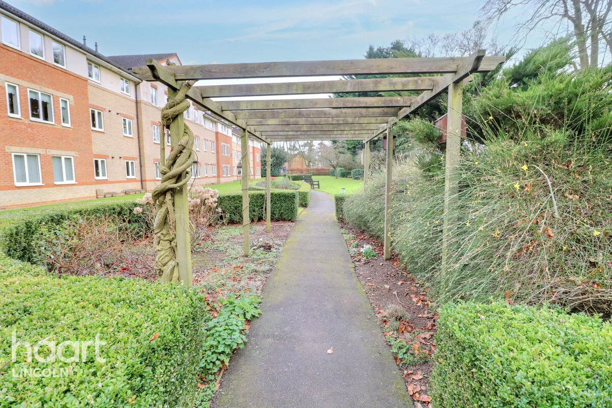 Minster Court, Bracebridge Heath, LN4, photo 26