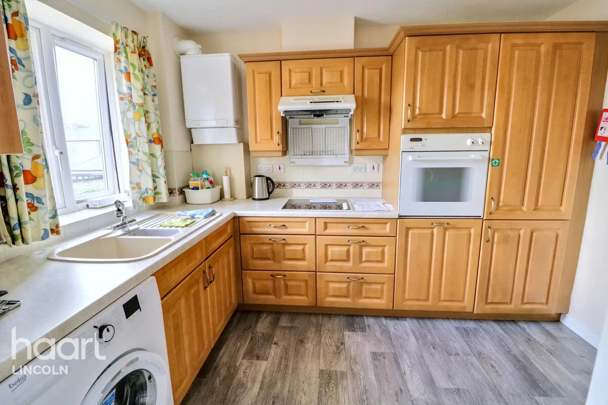 Minster Court, Bracebridge Heath, LN4, photo 6