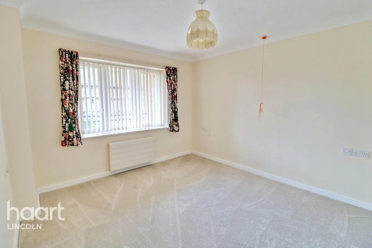 Minster Court, Bracebridge Heath, LN4, photo 7