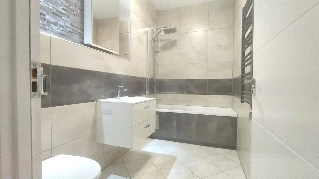 Windmill Place, Southall, UB2, photo 6