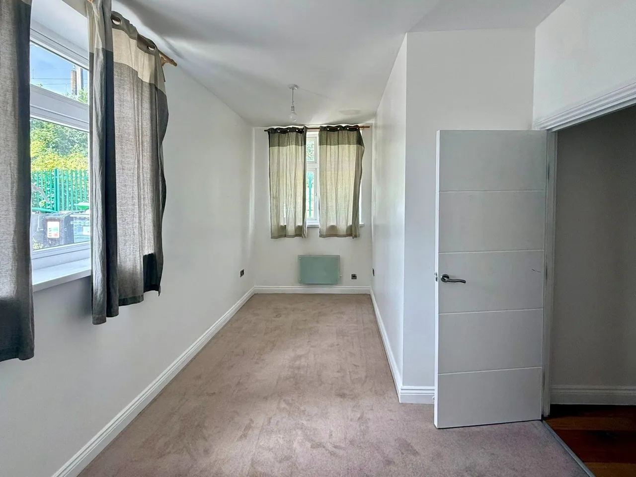 Windmill Place, Southall, UB2, photo 2