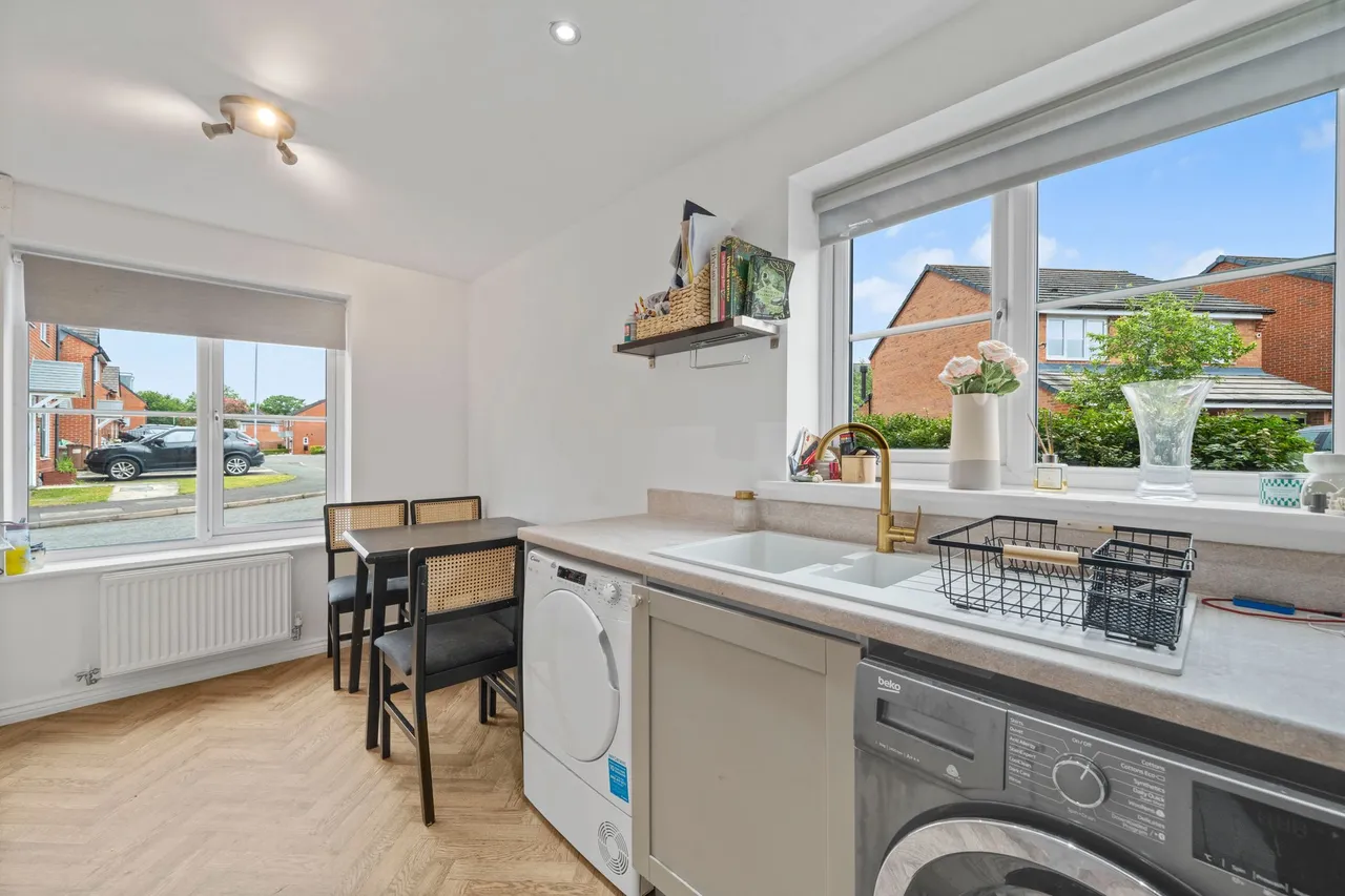 Cardinal Way, Newton-Le-Willows, Newton-Le-Willows, WA12 9FX, photo 7