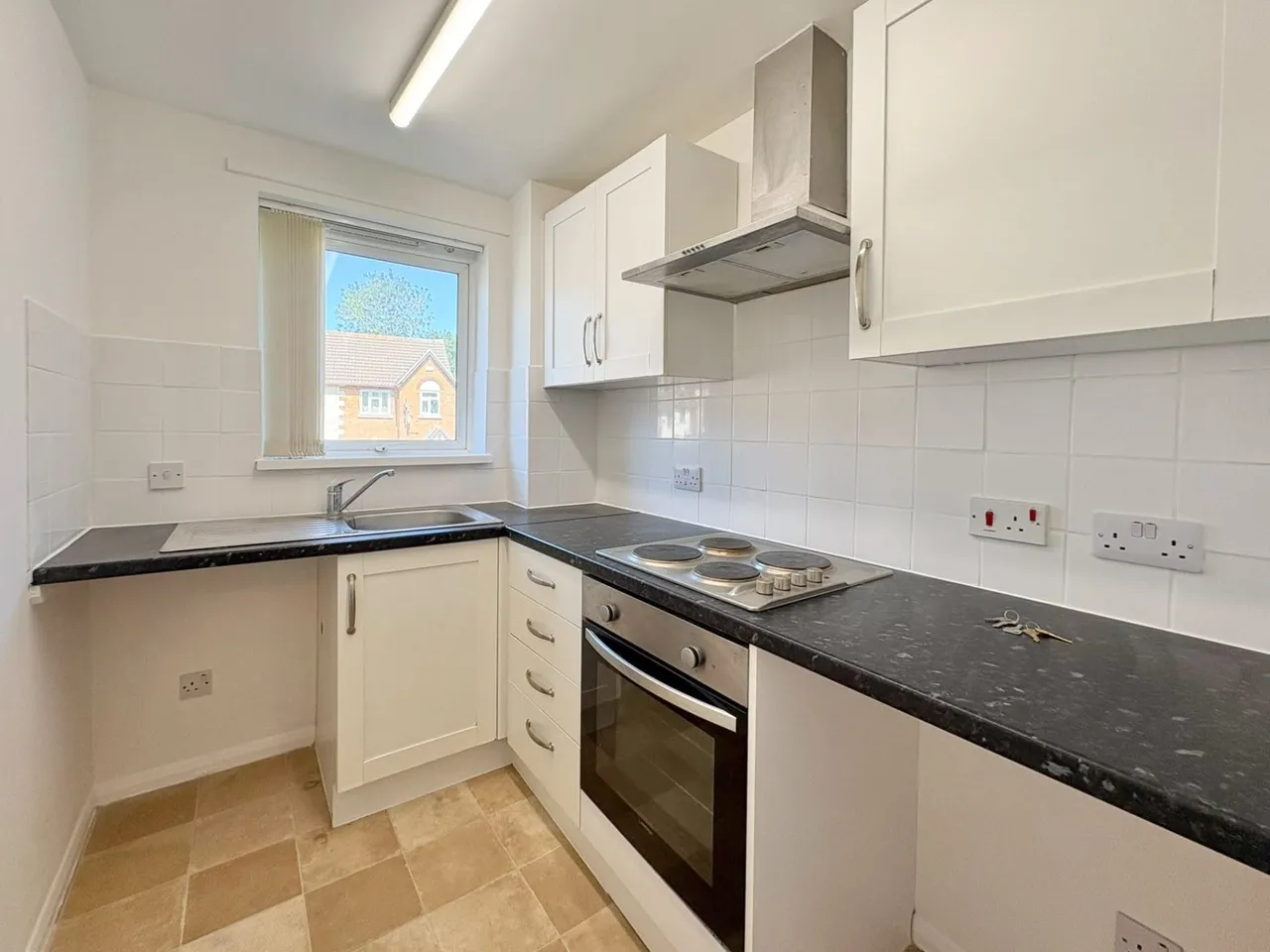 Kingsmead, Northampton, Northampton, NN2 8HX, photo 2
