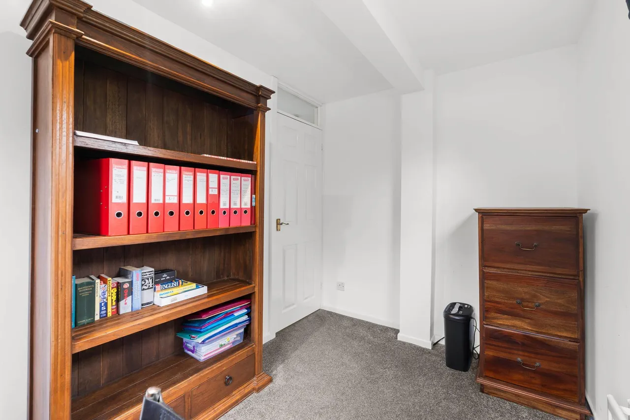 Dicket Mead, Welwyn, AL6, photo 9