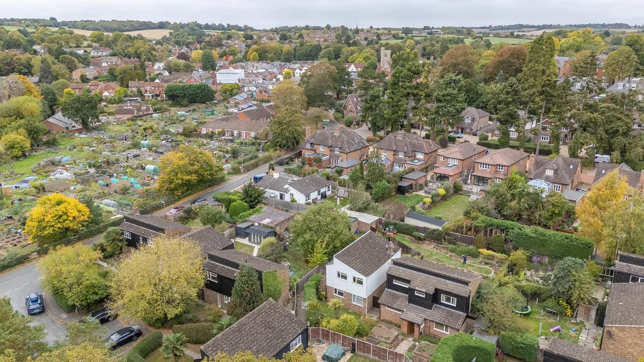 Dicket Mead, Welwyn, AL6, photo 2