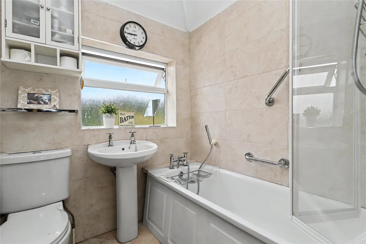 Rydens Way, Woking, GU22, photo 9