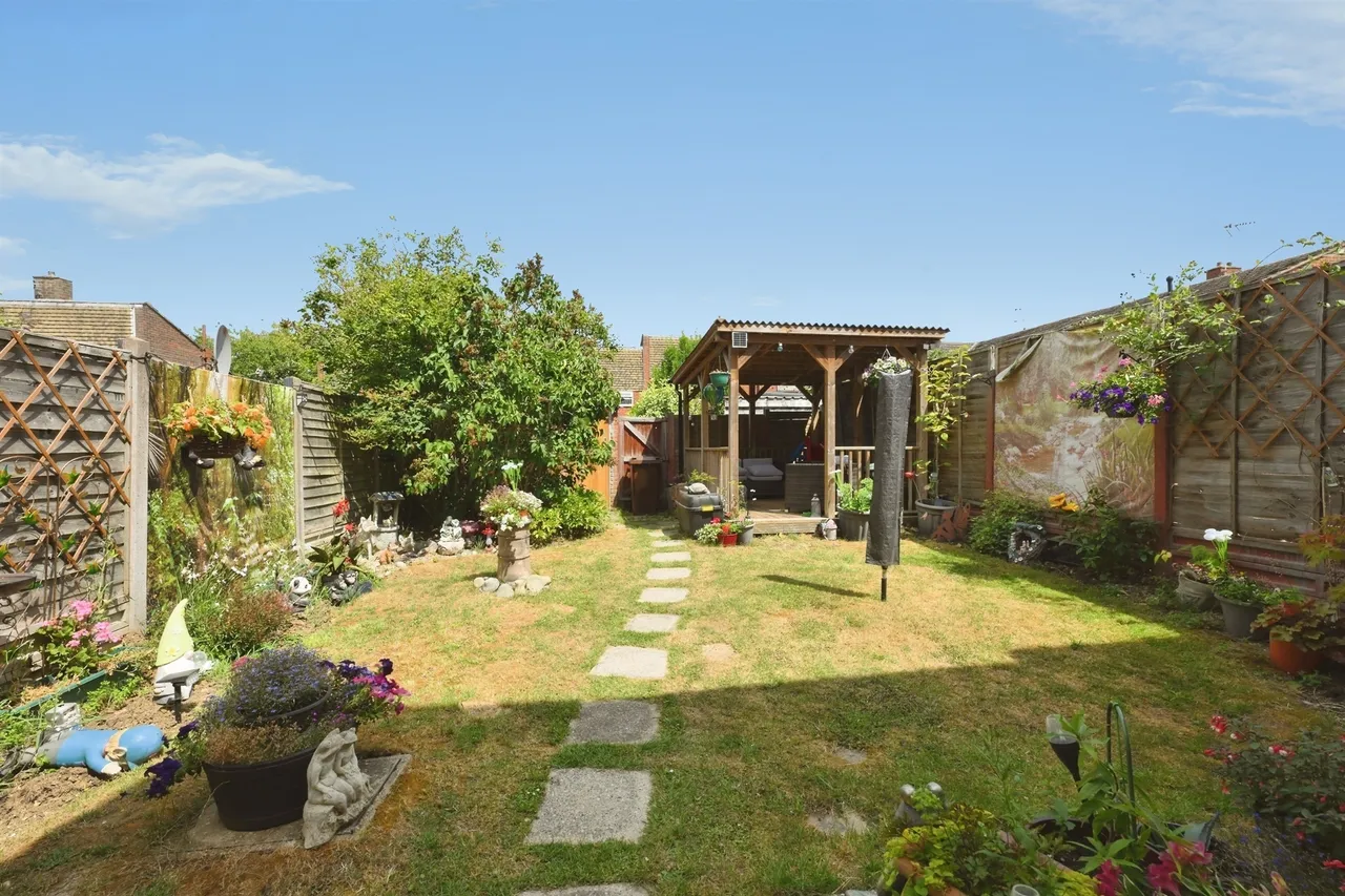 Woodcroft, HARLOW, photo 2