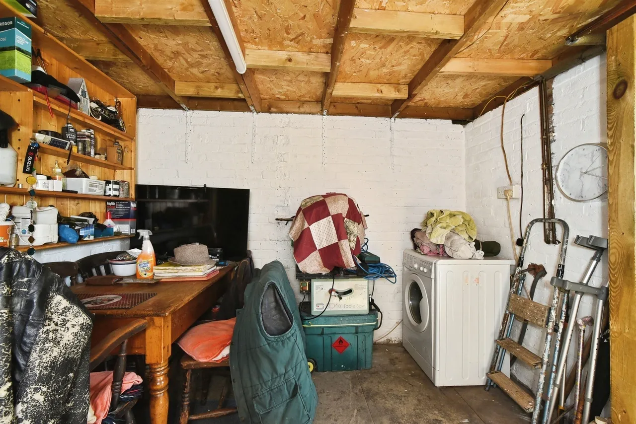 Horsebrook Park, Calne, SN11, photo 8
